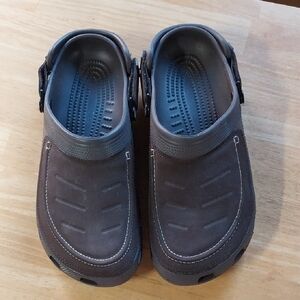 Men's Brown Crocs